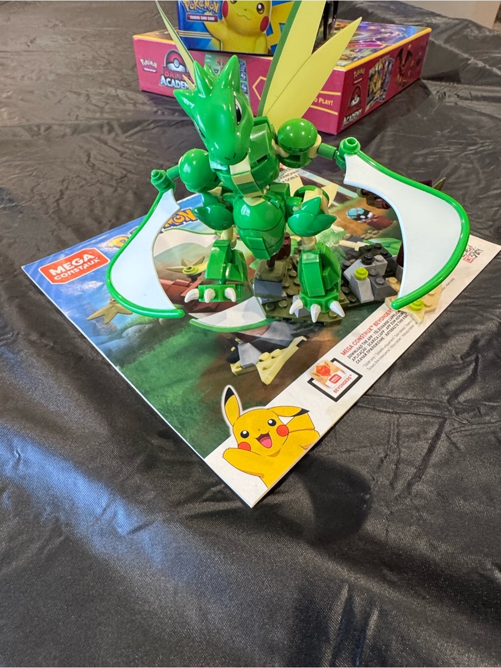 LEGO-style Eevee Building Set with Green Dragon and Themed Tin - Picture 3 of 5